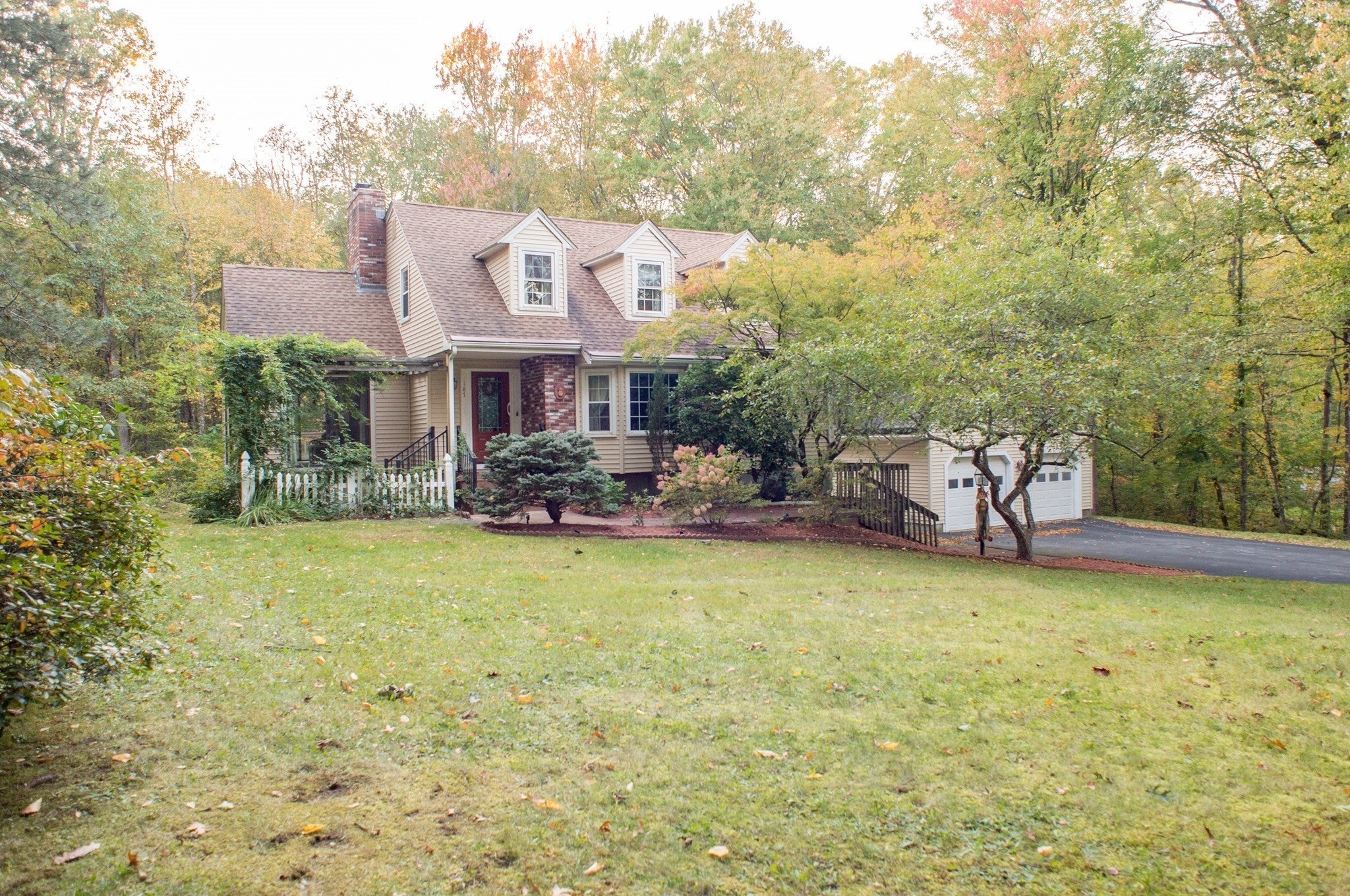 187 Thayer St, Millville, MA, 187 Thayer St, Millville, MA Photo #3