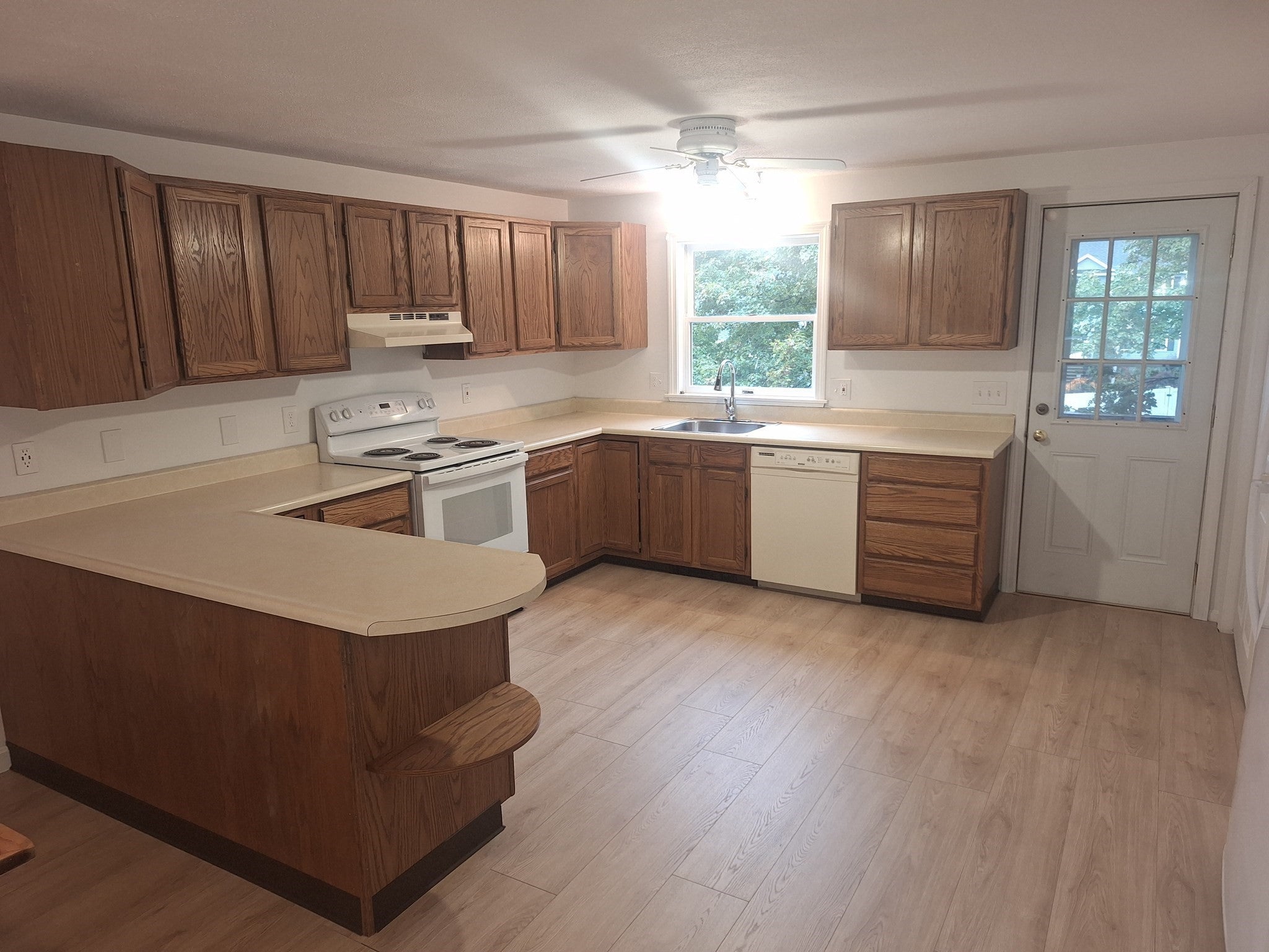 79 Grandview AVE #1, Revere, MA, 79 Grandview AVE #1, Revere, MA Photo #1