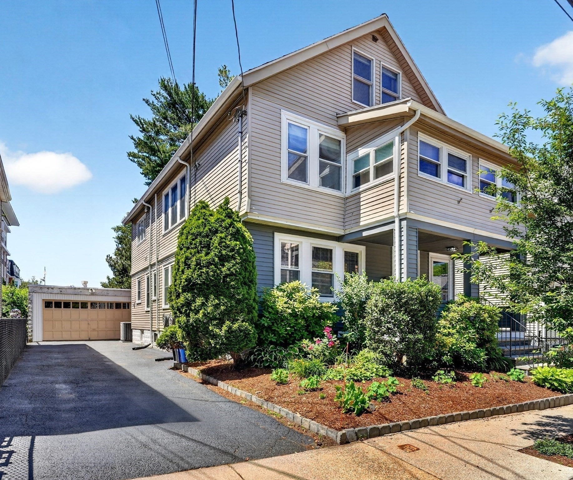 23 Irvington Rd 2, Somerville MA 02144