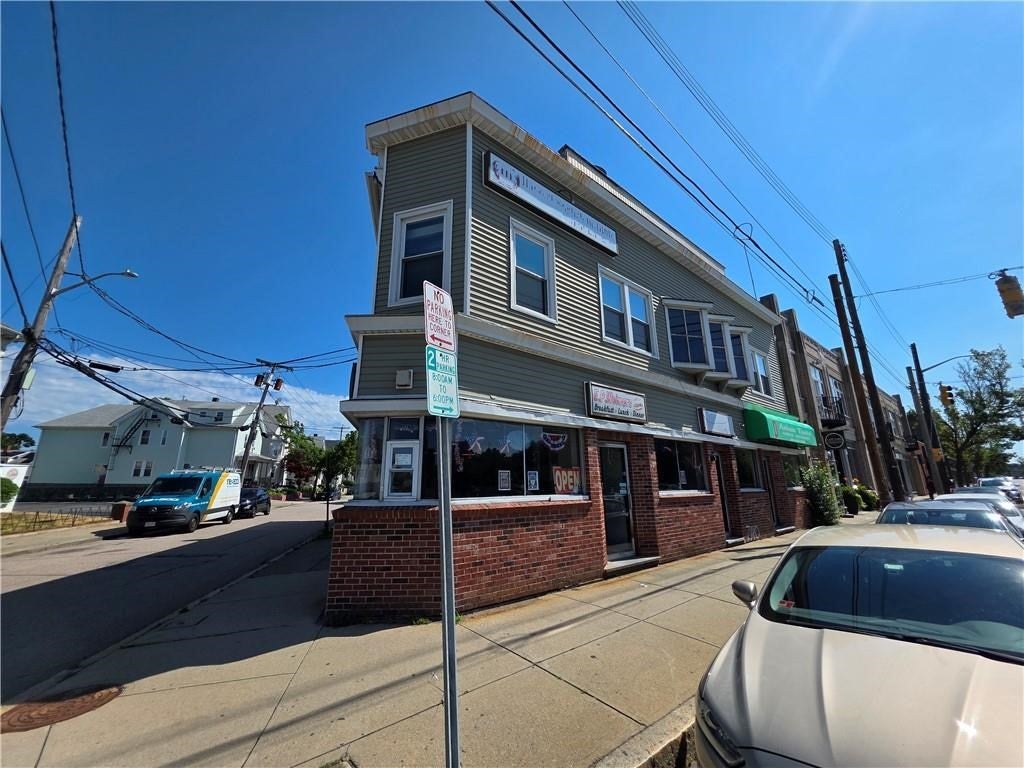 122 126 Taunton Ave