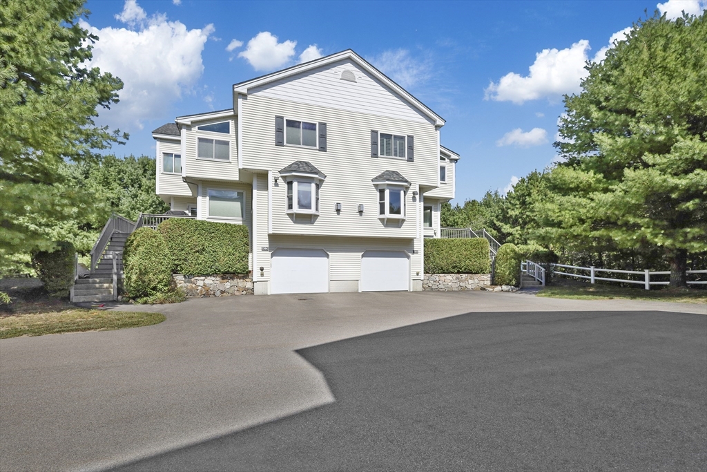 1303 Old Bridge Ln 1303