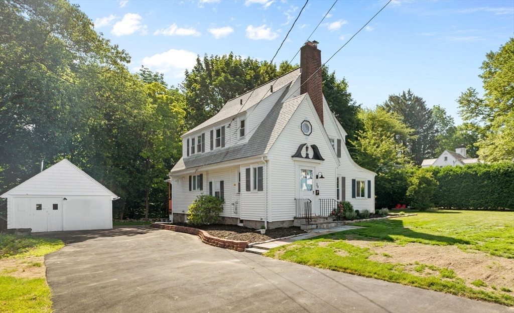 39 Carrlyn Rd