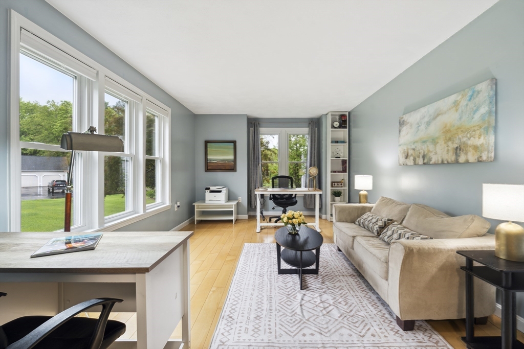 33 Hyacinth Drive