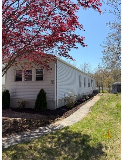 Photo of 7 Chestnut St, Rockland, MA 02370 (MLS # 73513075)
