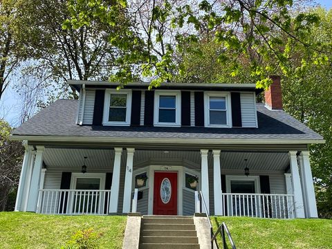 Photo of 14 Saint Elmo Rd, Worcester, MA 01602 (MLS # 73510981)