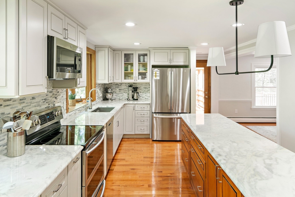 21 Highland Cir