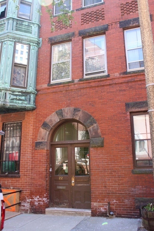 22 Isabella Street #2, Boston, MA Photo #8