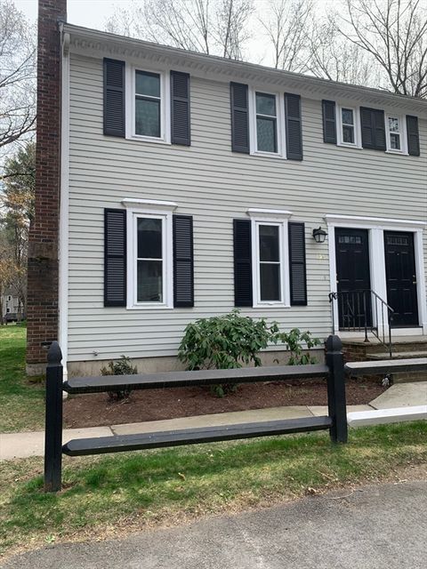 136 Wellman Ave 136 Chelmsford MA 01863