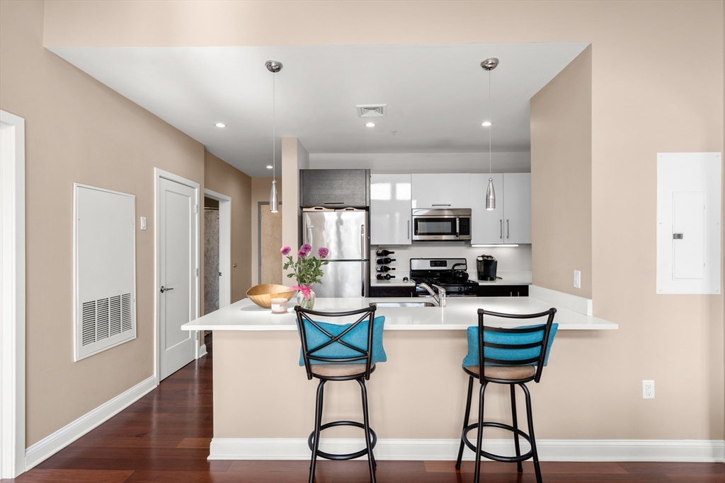 1 Brook Rd 306