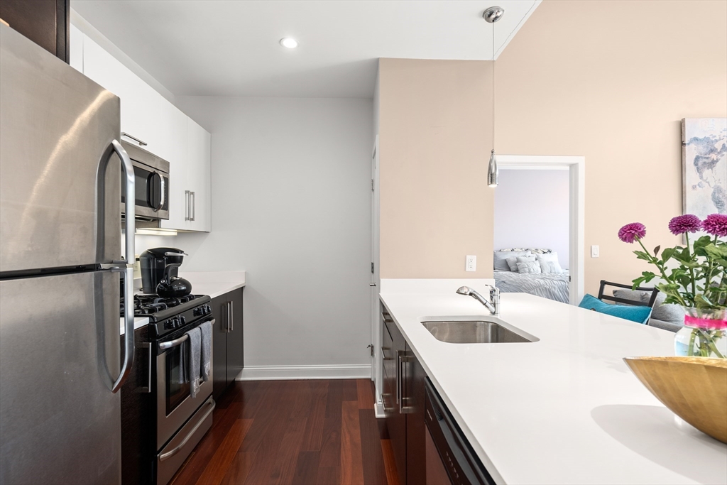 1 Brook Rd 306