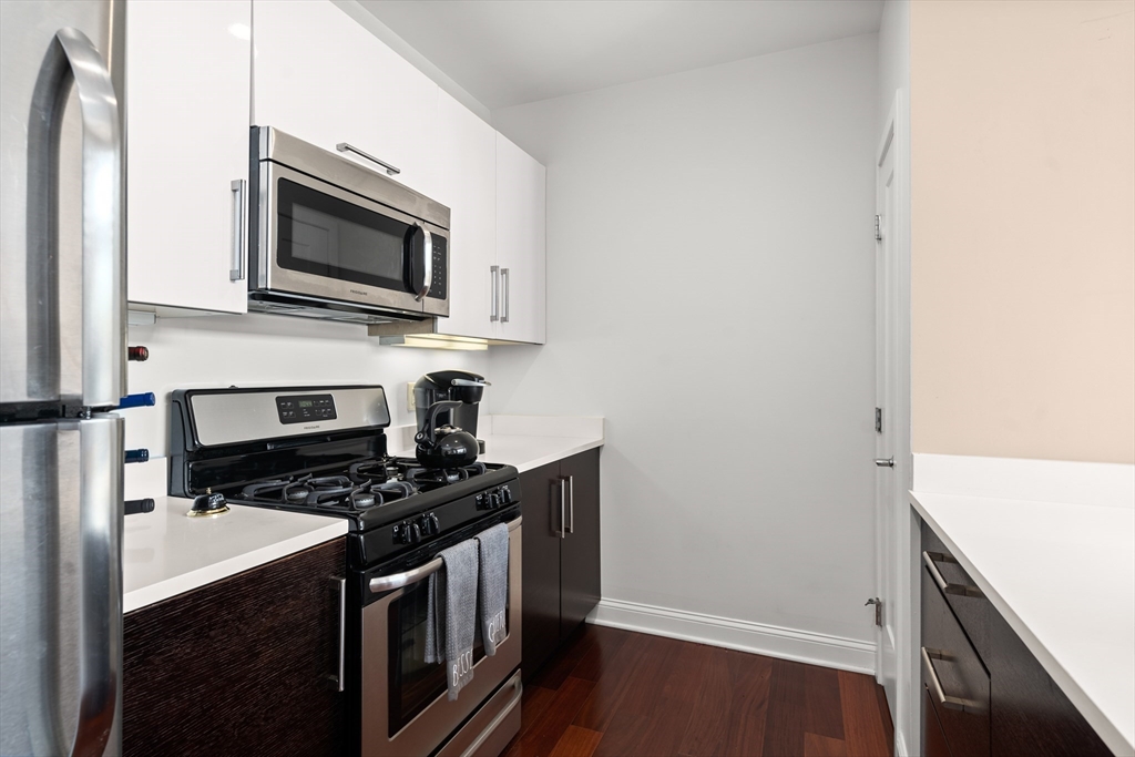 1 Brook Rd 306