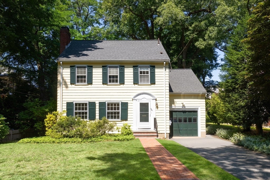 Photo of 59 Hinckley Rd, Newton, MA