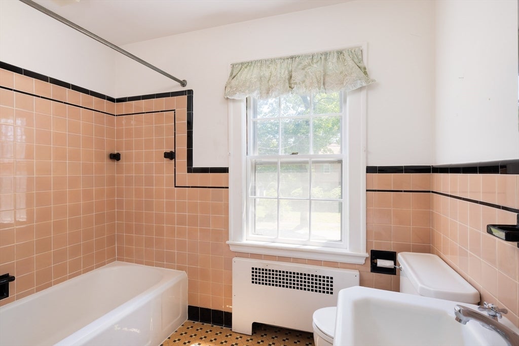 59 Hinckley Rd, Newton, MA, 59 Hinckley Rd, Newton, MA Photo #10