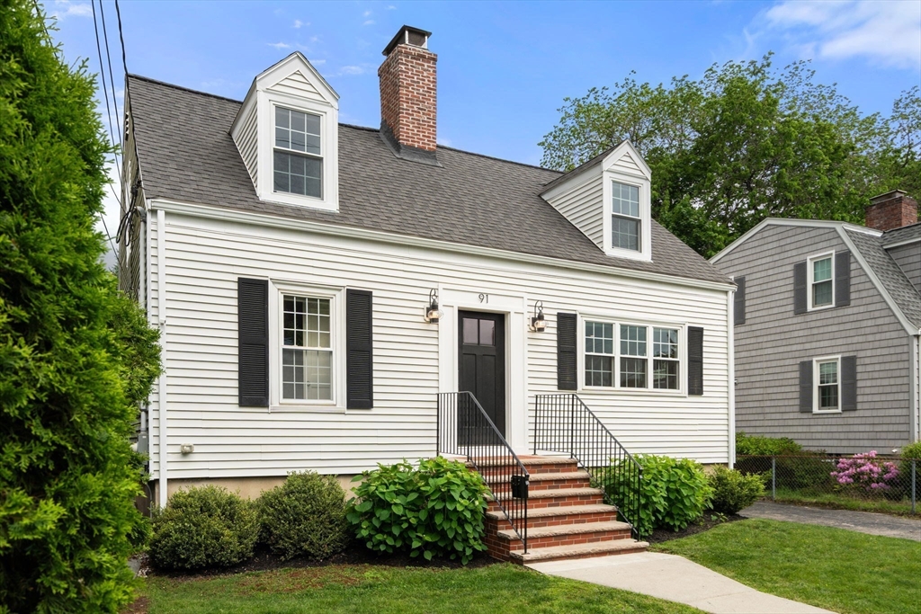 91 Evans St