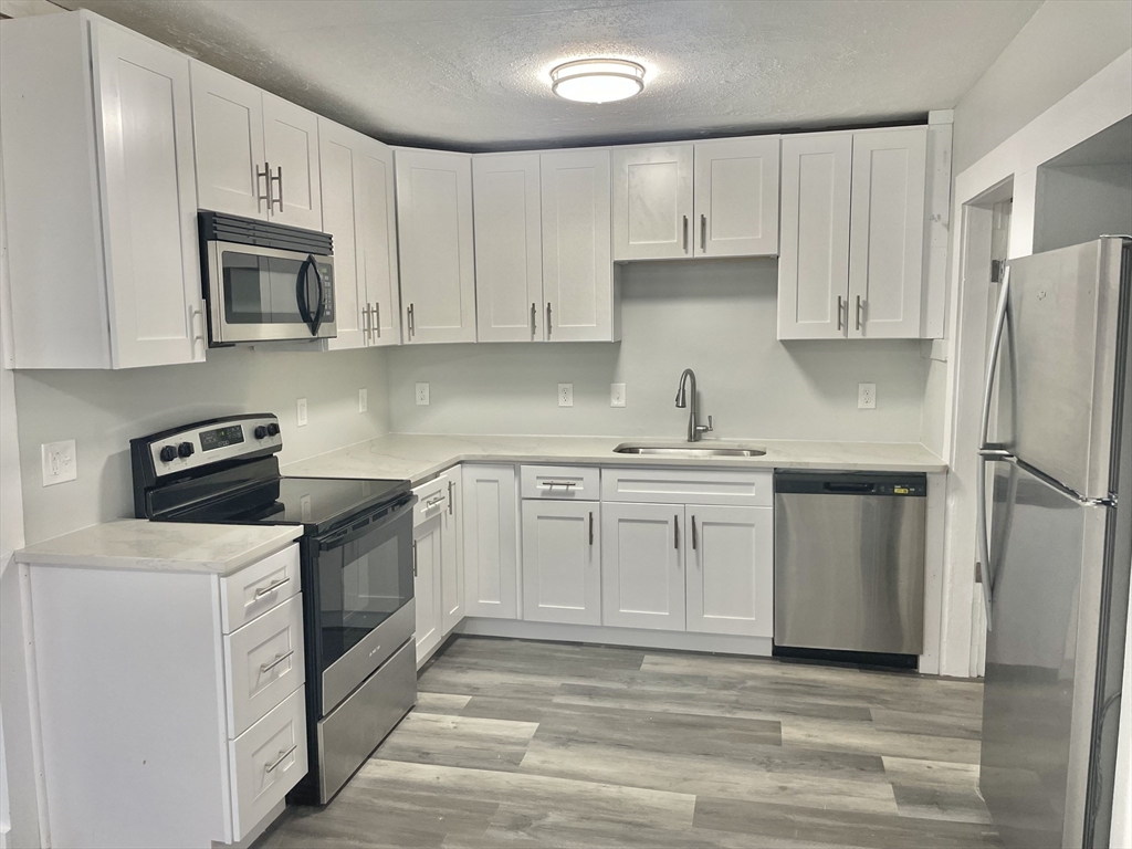 28-30 Plimpton St