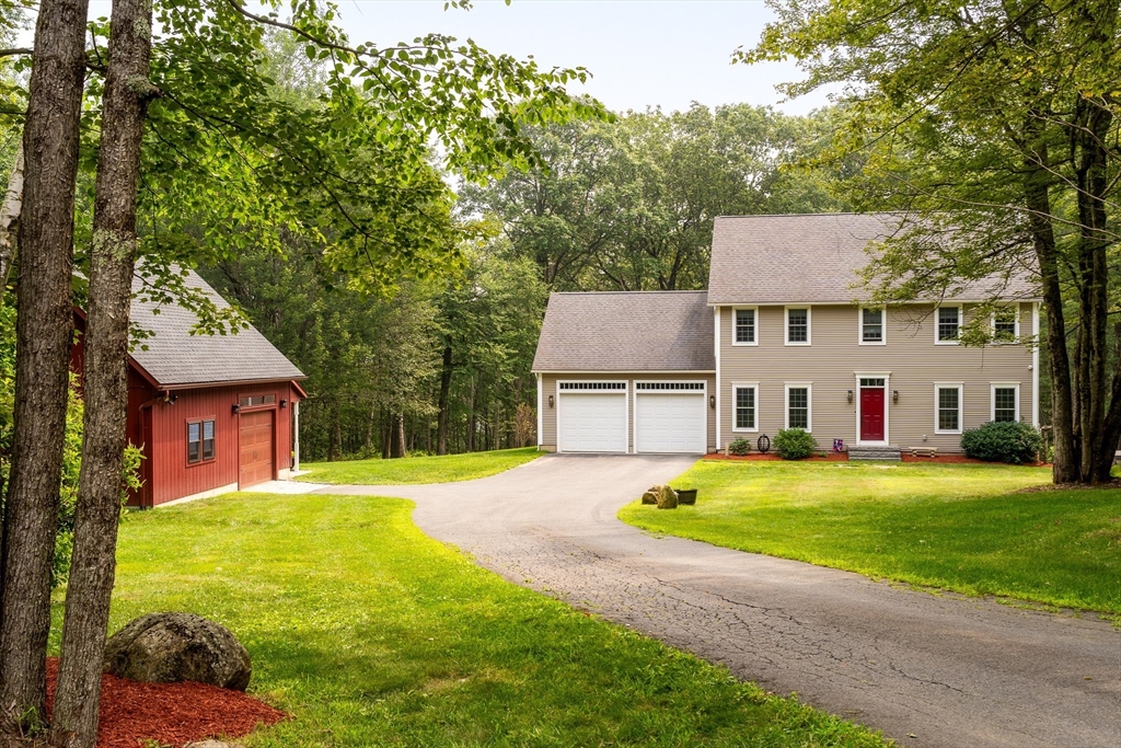 308 Crest Ln