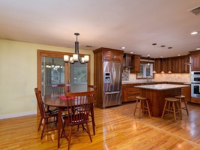 35 Vista Dr, Shrewsbury, MA Photo #10