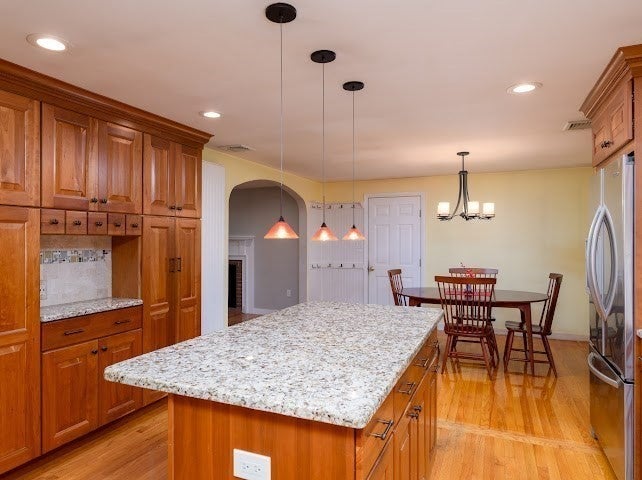 35 Vista Dr, Shrewsbury, MA Photo #11
