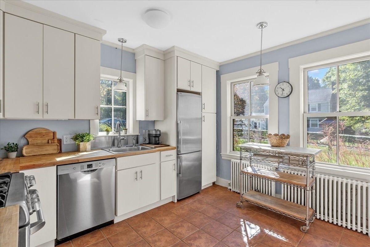 87 Rockland Place, Newton, MA, 87 Rockland Place, Newton, MA Photo #10