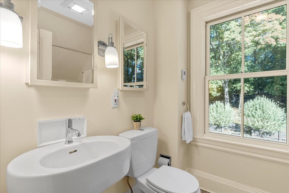 87 Rockland Place, Newton, MA, 87 Rockland Place, Newton, MA Photo #20