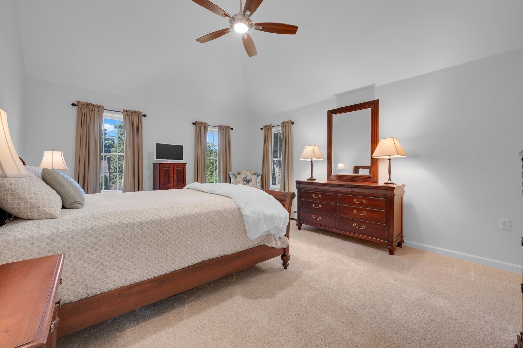 14 Old Towne Way, Sturbridge, MA Photo #24