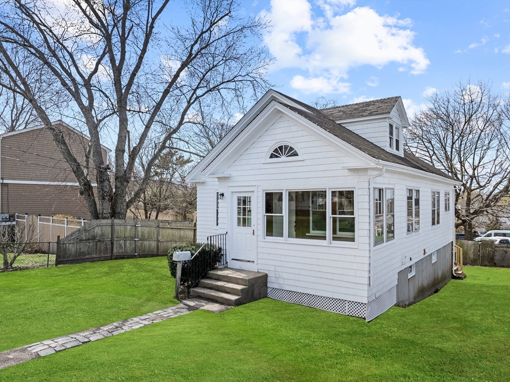 46 Sherman Ln