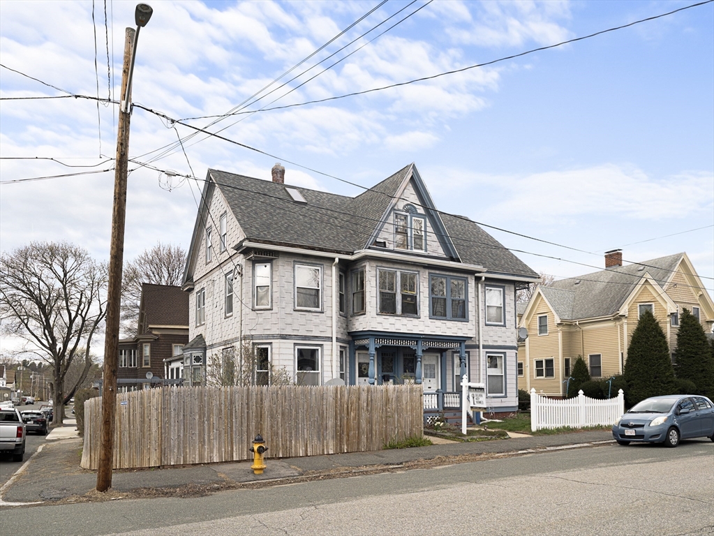 16 Doane St 16