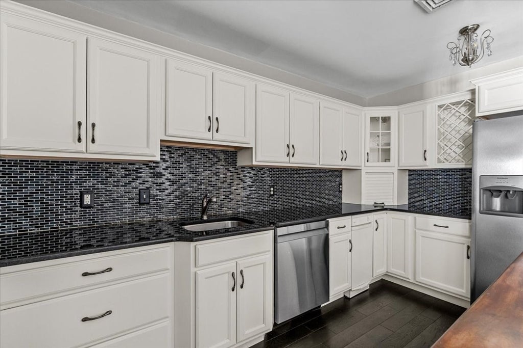 15 Park Ave #302, Hull, MA Photo #10