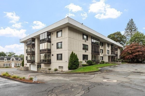 234 Nesmith St 14