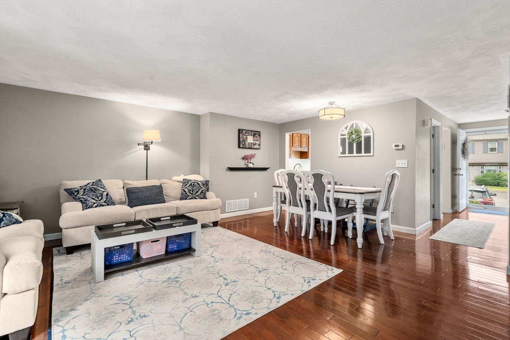 10 Oak Ridge Drive 5