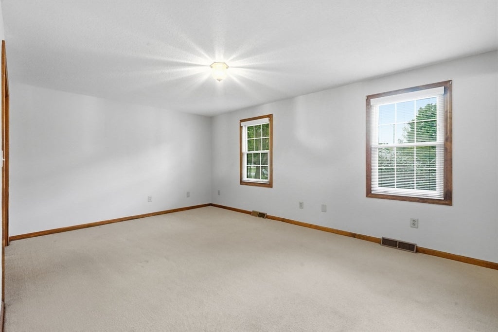 31 Deborah Lane, Westfield, MA Photo #29