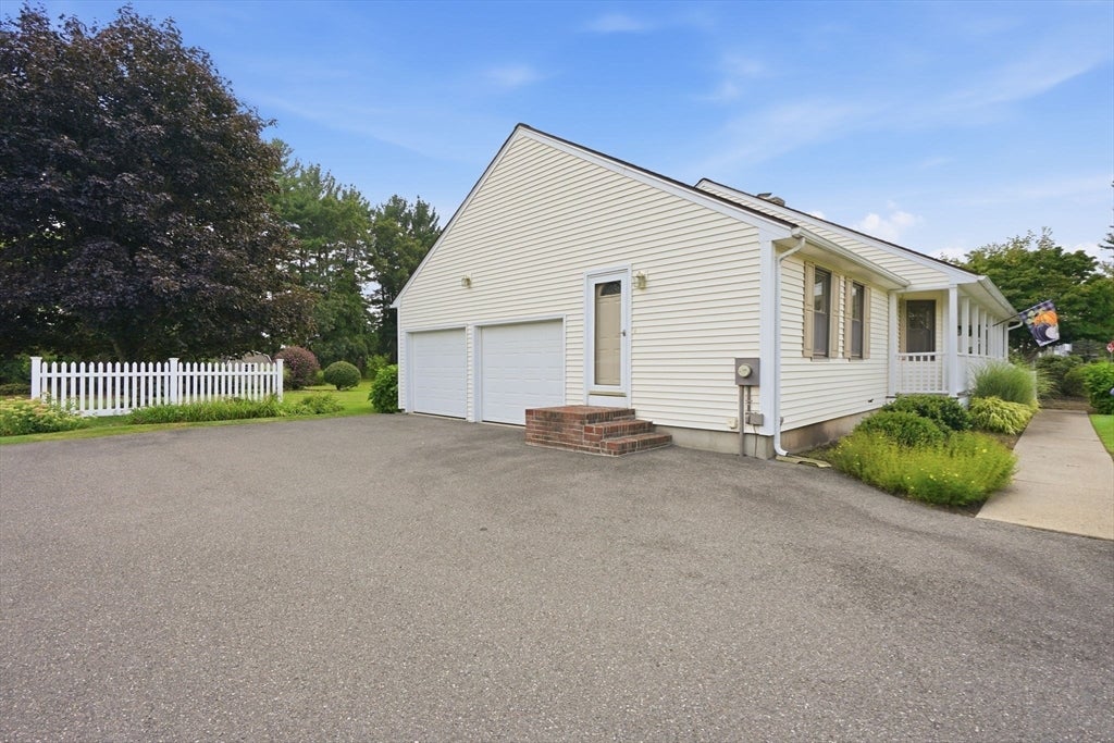 31 Deborah Lane, Westfield, MA Photo #36