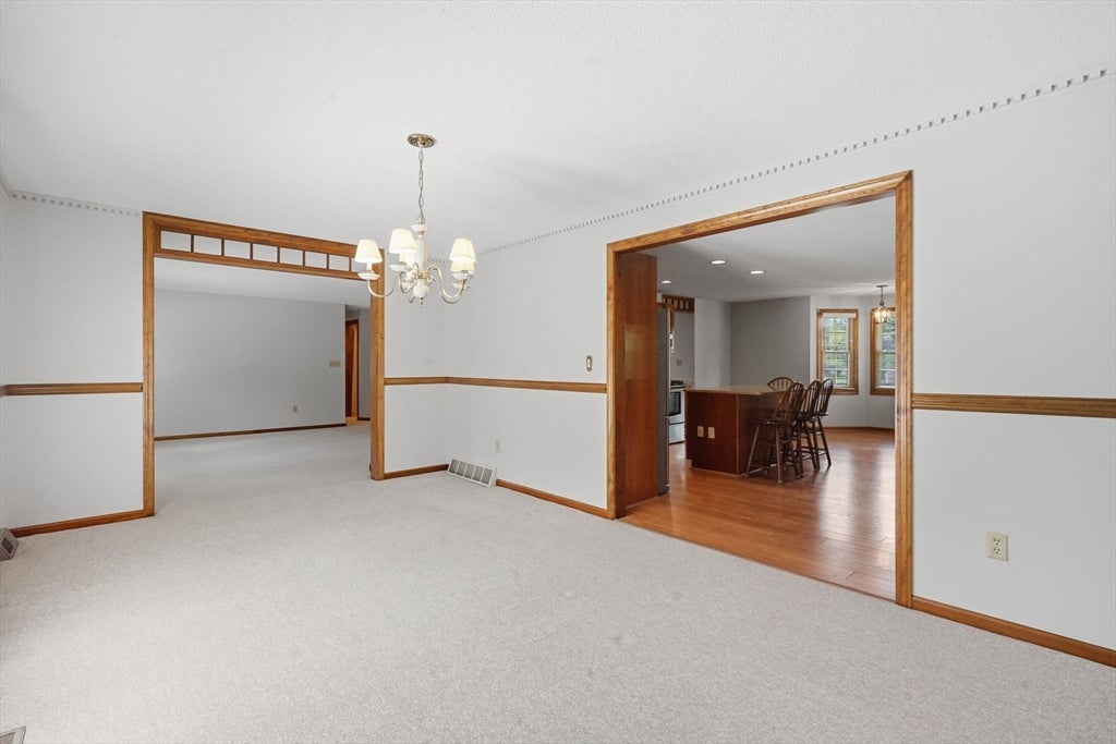 31 Deborah Lane, Westfield, MA Photo #11