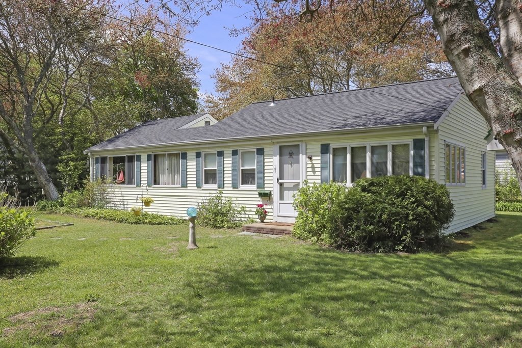 105 Nantucket Ave