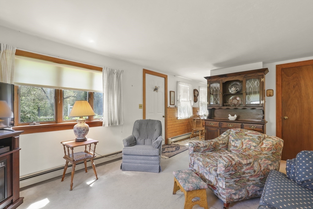 105 Nantucket Ave