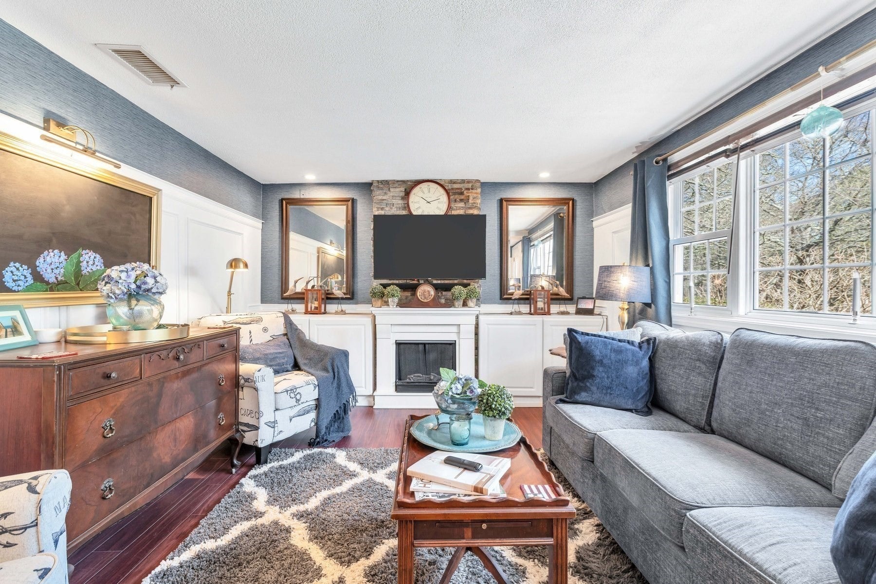 25 Frances Helen Rd
