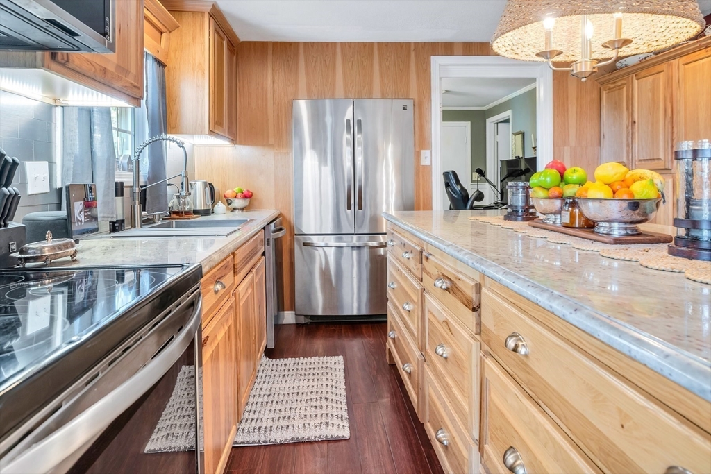 25 Frances Helen Rd