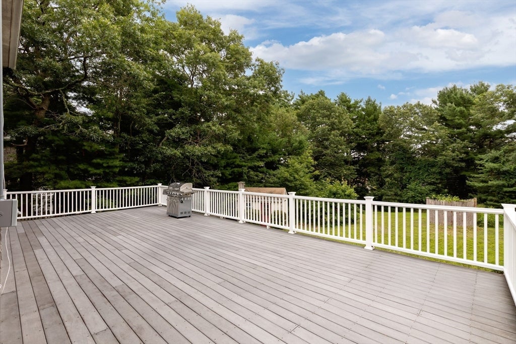 73 Raymond Rd