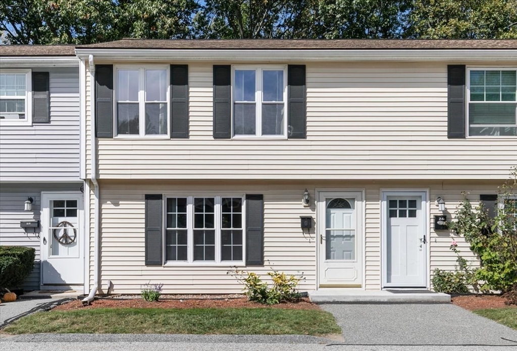 23 Orchard Ave E
