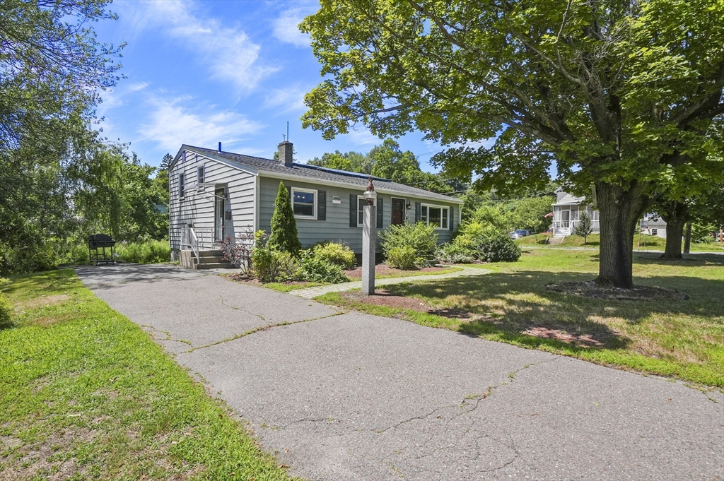 32 Stearns Ave