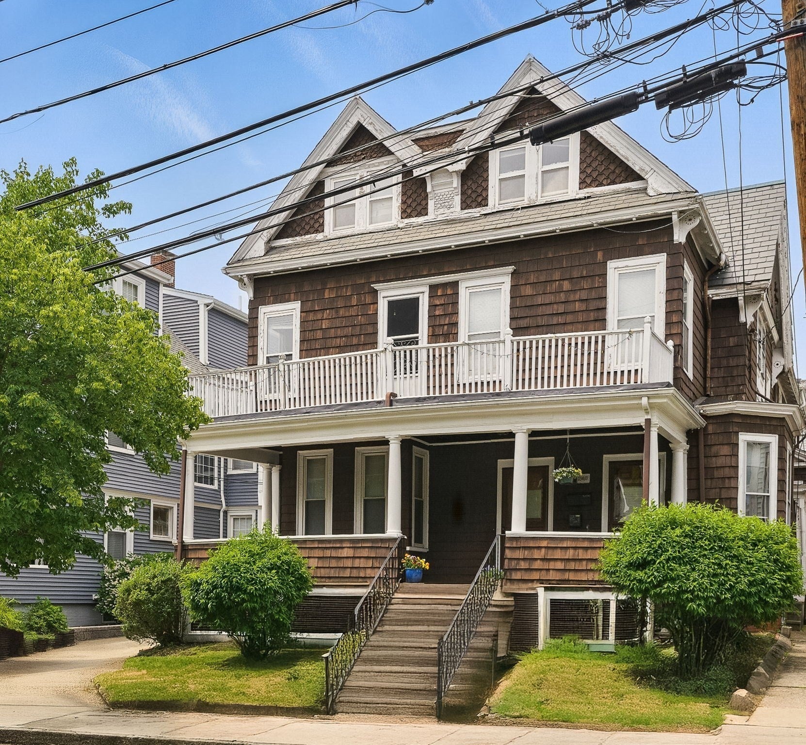 Photo of 246 School St, Somerville, MA