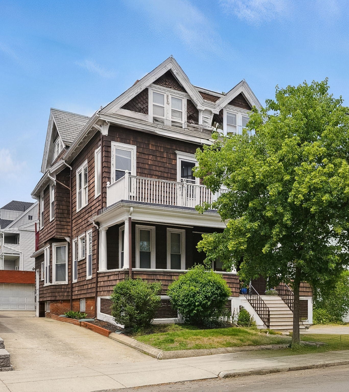 246 School St