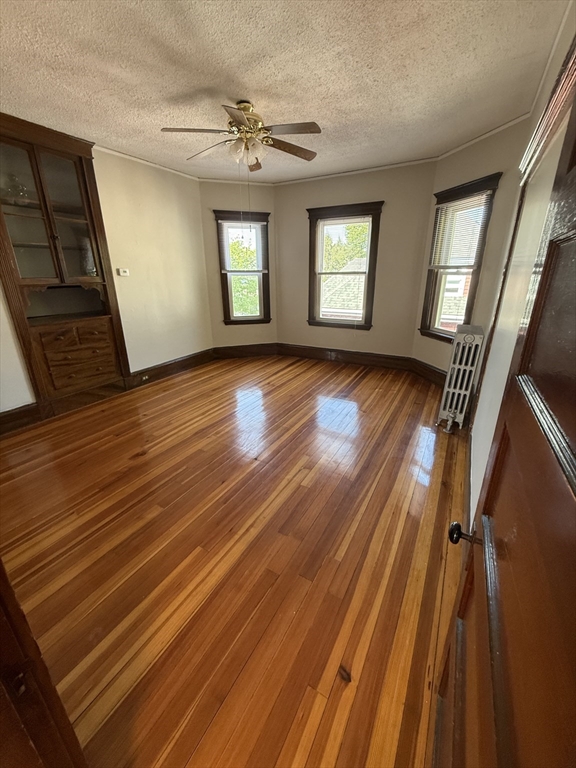 33 Newburg St 3