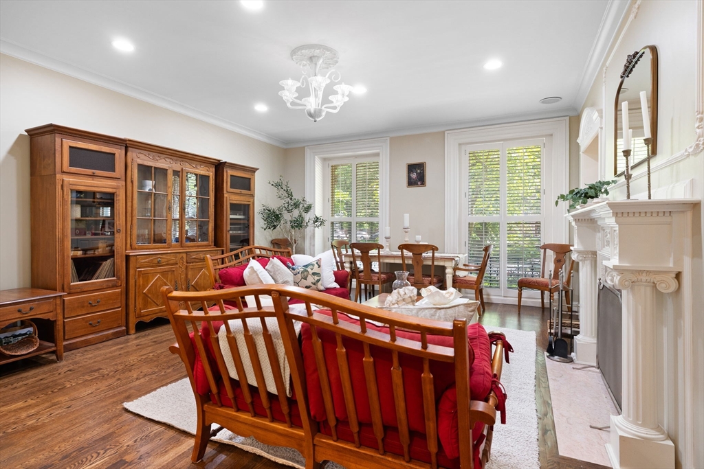 183 Commonwealth Ave 1
