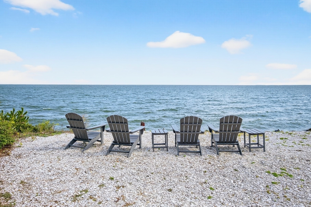 90 Shore Dr W 16D