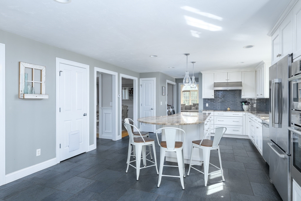 27 Vista Circle