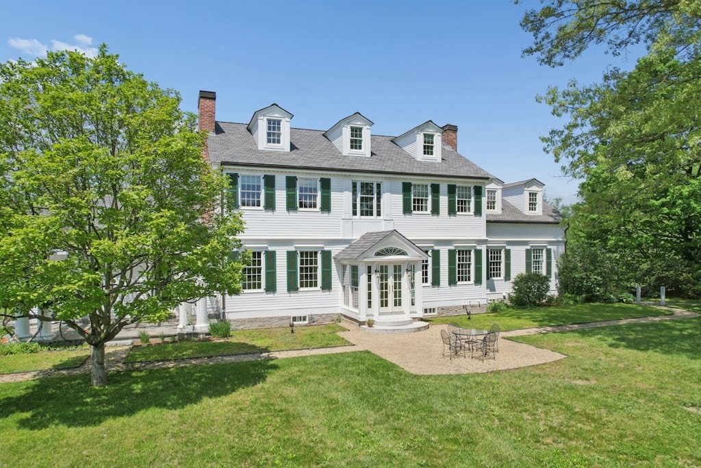 26 Madigan Ln