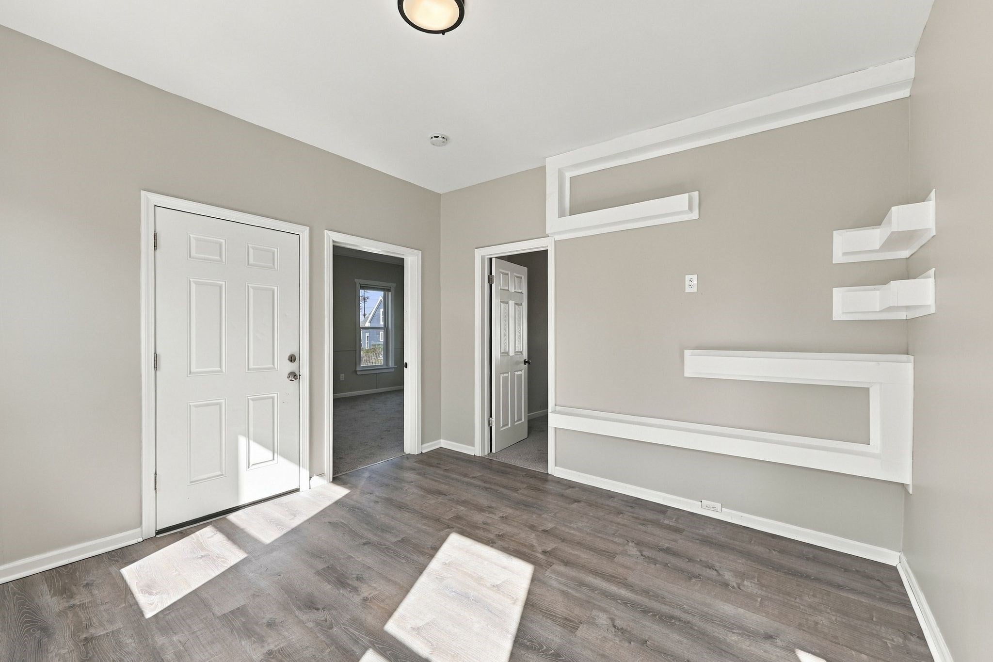 19 Lowell Ave, West Springfield, MA Photo #5