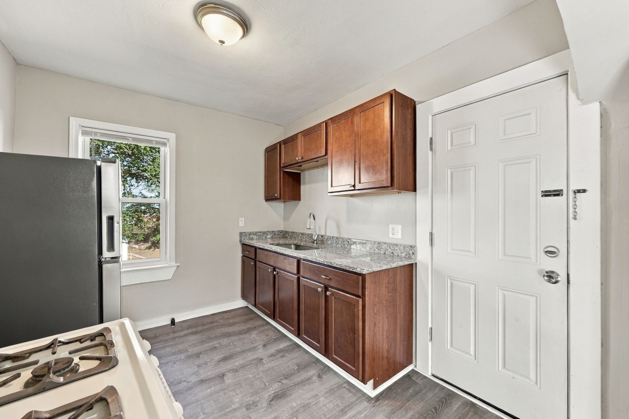 19 Lowell Ave, West Springfield, MA Photo #24