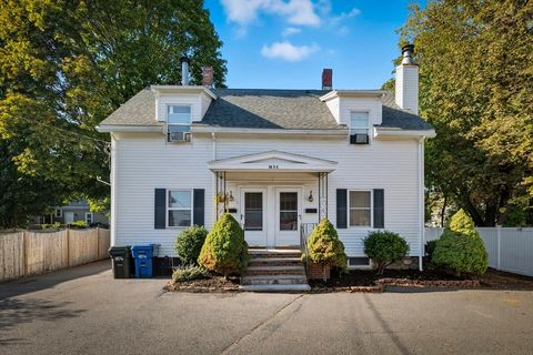 28-R School St Danvers MA 01923